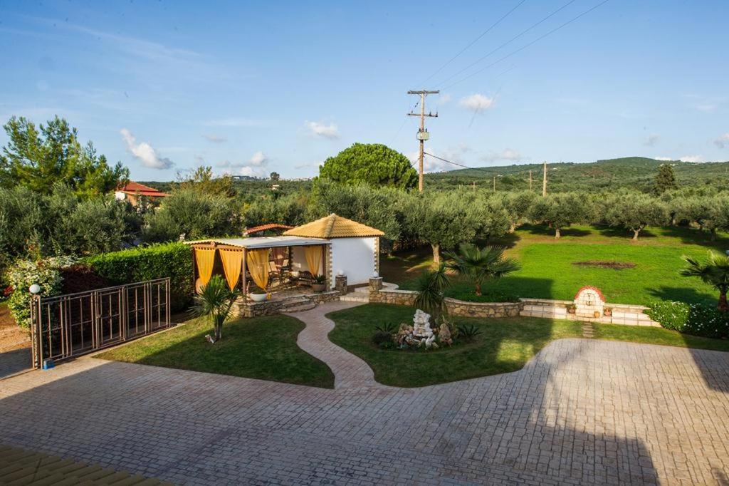 Cozy Flats In An Olive Grove By The Sandy Beach Kanalos Bagian luar foto