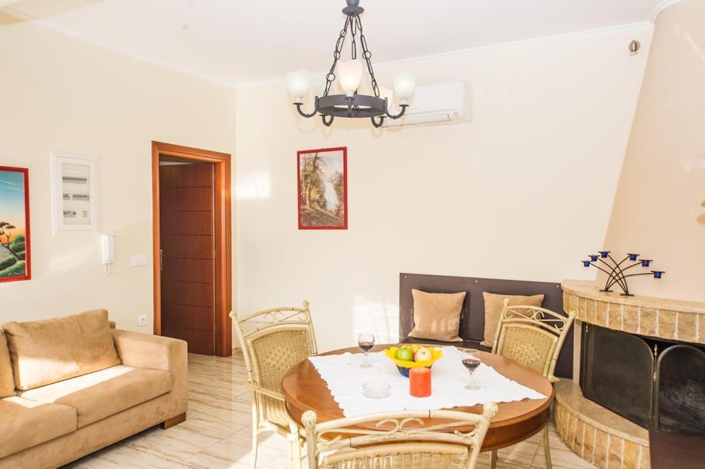Cozy Flats In An Olive Grove By The Sandy Beach Kanalos Bagian luar foto